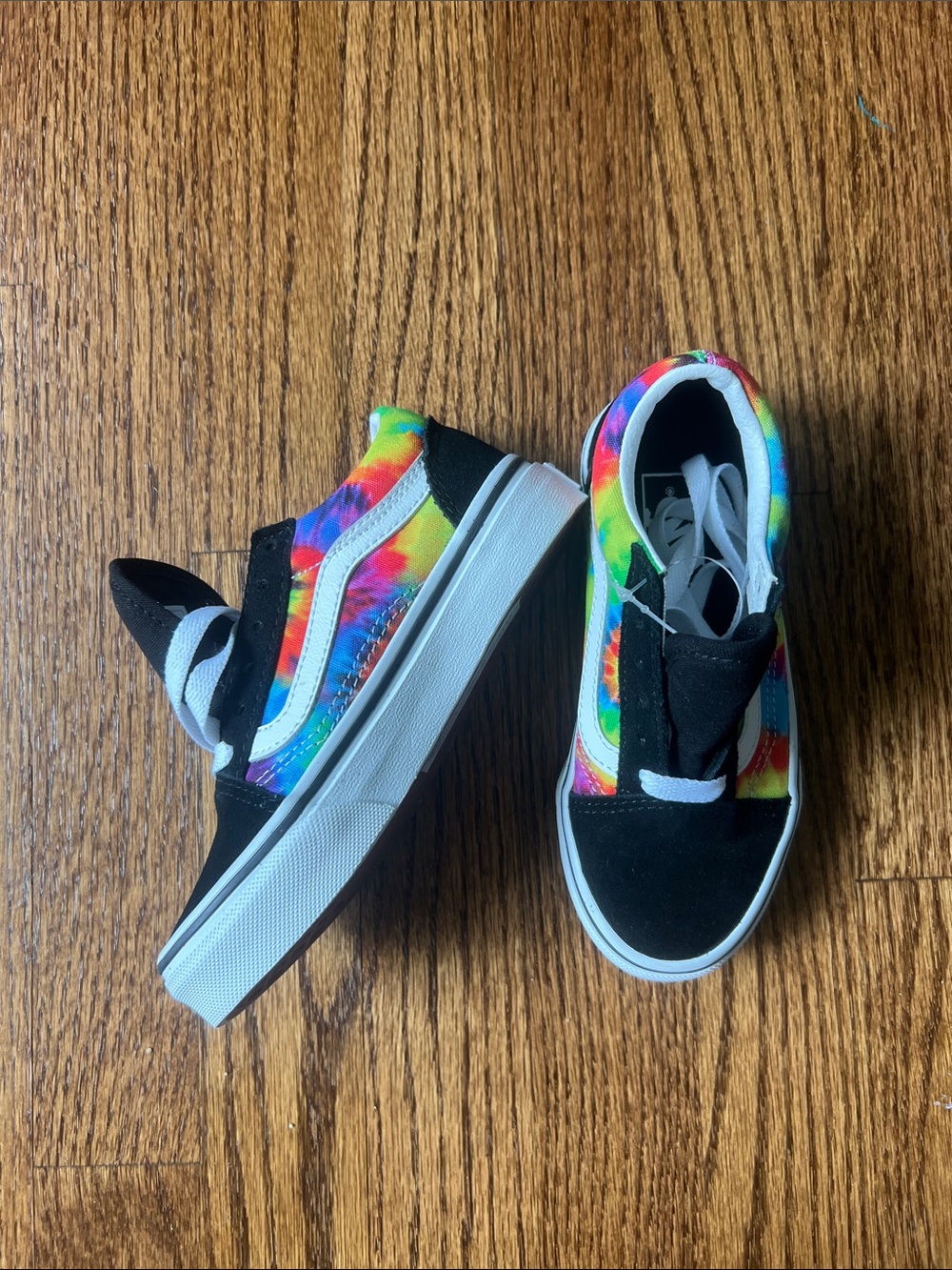 Vans Kids Low-Top Sneakers in Black with Rainbow Tie-Dye NWOT